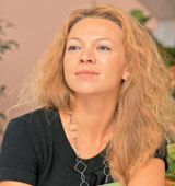 На фото Прокопова Ирина Владимировна
